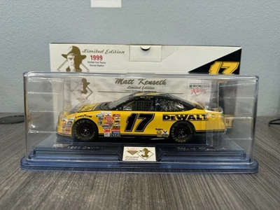 1999 Matt Kenseth #17 DeWalt 1:24 NASCAR Team calibre na caixa - Imagem 1 de 4