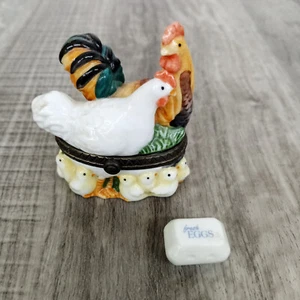 PHB Porcelain Hinged Trinket Box Rooster And Chicken With Carton Of Eggs - Picture 1 of 11