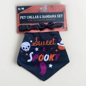 Dulce y Espeluznante Perro Halloween Juego de Bandana Collar a Juego Nuevo con Etiquetas Negro Pequeño/Mediano - Imagen 1 de 6