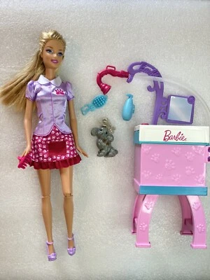 Barbie Career I Can Be Pet Groomer 2013 con Barbie y 1 juego de perro incompleto Foto 1 de 4
