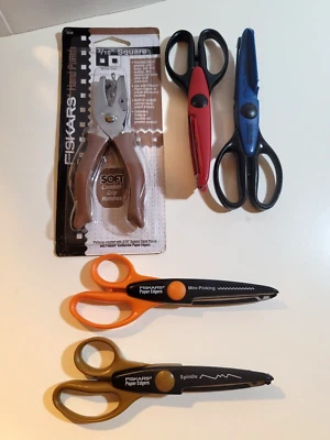 Fiskars 5 Pc Lot Square Hole Punch Art Deco Celestial Spindle Mini-Pinking Edger - Image 1 of 4