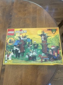 Lego 6079 - Castle Forest  (1996) Dark Forest Fortress Vintage Legoland Sealed