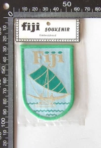 Vintage Fiji Fijian Travel Souvenir Patch Woven Cloth Sew-On Badge - Picture 1 of 1
