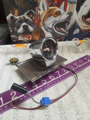 63-71 KAISER AMC JEEP WAGONEER Reparado Funcionando CONSOLA CROMADA CONJUNTO DE RELOJ Foto 1 de 4