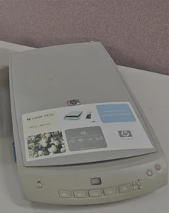 HP Scanjet 4470c Scanner, photo-quality – up to 1200 dpi with true 48-bit colour - Picture 1 of 1