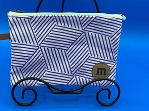 NWOT M & M WHITE AND PURPLE MAKEUP CASE APPROXIMATELY 7 x 5 - Picture 1 of 3