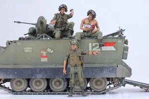 Figuras pintadas USMC Tankers & Grunt guerra de Vietnam 1:35 modelo construido profesional - Imagen 1 de 18
