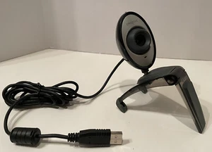 Creative Labs Webcam Live 1024 x 768 snapshot resolution 640x480 video PC/Laptop - Picture 1 of 5