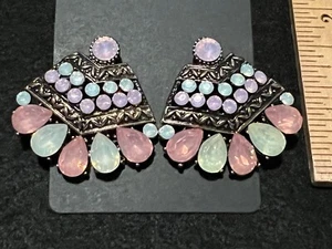 NEW Green Pink Rhinestones & Crystals with Bronze Accent Post Earrings 1.2x1 - Picture 1 of 8