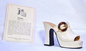 Just the Right Shoe by Raine “Struttin'” 25047 With COA - Picture 1 of 2