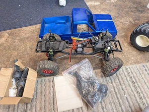 Vintage BUILT axial scx10 1/10 scale crawler rc truck brushless aluminum diff tr - Picture 1 of 17