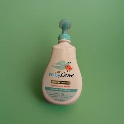 Lavado y champú Baby Dove punta a punta para bebé para piel delicada rica... Foto 1 de 2