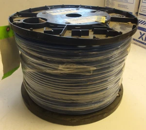 BELDEN P/N: 1533P D151000 CAT 5E 24AWG SHEILDED CABLE BLUE 1000 FT SPOOL - Picture 1 of 4