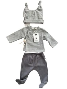 Petit Indi (Spain) NWT 3-Piece Knit Layette Set (tops, Pants & Hat) Newborn - Picture 1 of 8