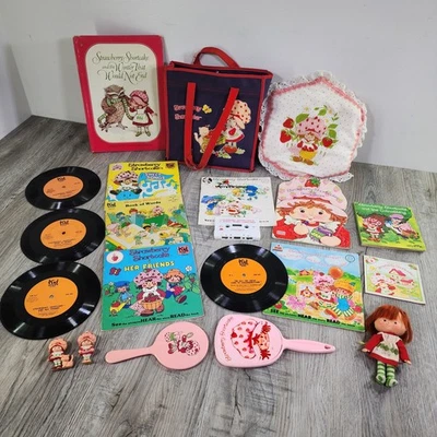 Lote Muñeca Strawberry Shortcake Vintage, Figuras PVC, Libros, Disco, Espejo Raro Foto 1 de 4