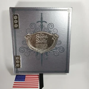 Disney Das Schwert im Stein Premium Sammlerausgabe 50. Jahr. NEU Limited - Bild 1 von 11