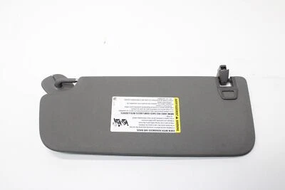 2019-2024 雪佛兰 SILVERADO 1500 右乘客侧头饰 SUN VISOR 原始设备制造商 — 第 1/4 张图片