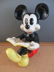 Vintage Disney’s Ceramic Sitting Mickey Mouse Statue Reading A Book Figurine - Picture 1 of 12