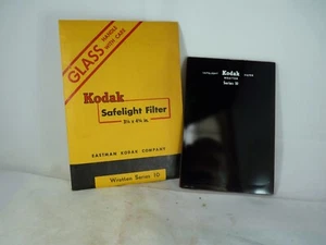 Kodak Wratten Series 10 Safe Light Filter 3 1/4 x 4 3/4", VGC, Used - Picture 1 of 2