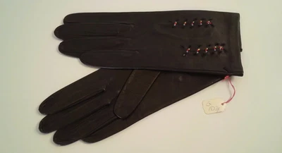 Guantes cortos de noche vintage de 6/2" de cuero negro pequeños bordados MCM Foto 1 de 4