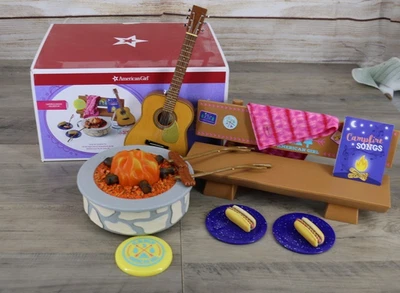 Guitarra American Girl Truly Me Camp Campfire Set Fire Pit Hot Dogs Foto 1 de 4