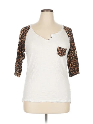 Camiseta mujer Rue21 blanca manga 3/4 XL Foto 1 de 4