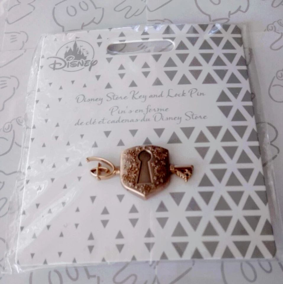 Disney Starter Key & Lock Pin Gold Limited Edition 2021