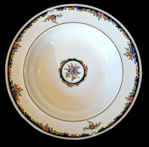 Beautiful Wedgwood Osborne Rimmed Soup Bowl - Picture 1 of 3