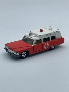 1976 TOMICA Red Cadillac Superior Ambulance No. F2 Made in Japan 1:77 - Picture 1 of 11