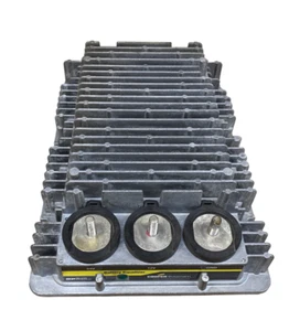 Eaton SurePower 21100E00 | Battery Equalizer Down Converter 24v to 12V 100A - Picture 1 of 7