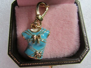 Juicy Couture 2008 Charm Turquoise T Shirt Bows New in Juicy Box and Sleeve - Picture 1 of 11