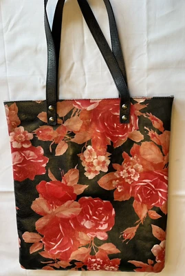 Bolsa de mão Maurizio Taiuti de couro com estampa floral bom estado usado. - Imagem 1 de 4