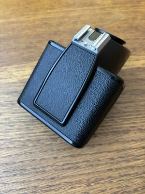 Hasselblad PM 5 Prism for Hasselblad V Series with +1.0 Diopter - Image 1 of 4