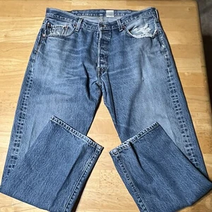Levi's 501 Jeans 38x32 Medium Wash Distressed Taschen 2007 Datum guter Zustand - Bild 1 von 10