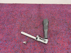 CHRYSLER 300 S 18-23 OEM FRONT LEFT DRIVER SEAT BELT BUCKLE RECEIVER TENSIONER - Picture 1 of 6
