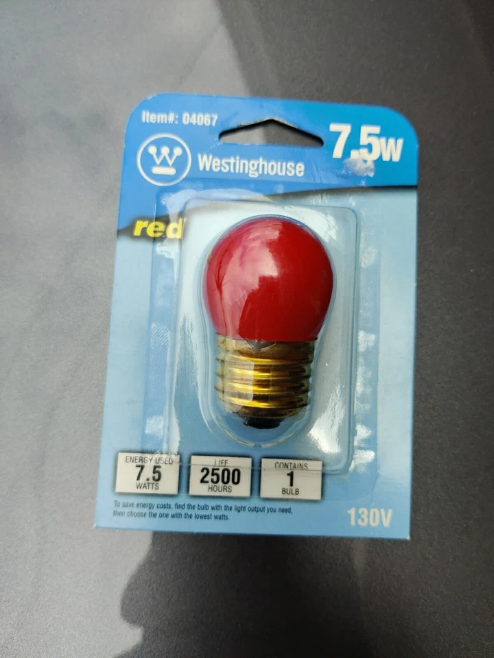 Vintage Solid Red 7.5W Utility Bulb - Image 1 of 1