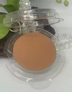 Stila Illuminating Powder Foundation Refill SPF 12 - 100 Watts - Full Size - New - Picture 1 of 4