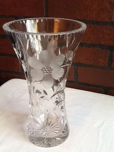 Gorgeous 10" Heavy Crystal Vase - Etched Flowers  - Picture 1 of 5