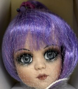 ¡NUEVO EN CAJA Y REMITENTE! Muñeca de porcelana LULU Lollipop Girl 25" Jan McLean 2000 certificado de autenticidad - Imagen 1 de 18
