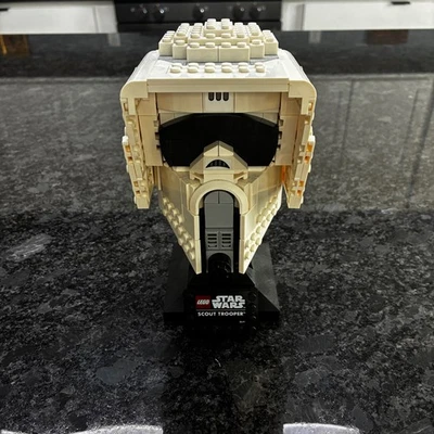 LEGO Star Wars: Casco Scout Trooper (75305) Foto 1 de 4