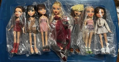 Bratz Doll Lot Play Sportz Phoebe - Image 1 of 4