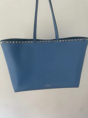 Valentino Garavani Rockstud tote bag in light blue - Image 1 of 4