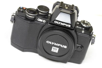 OLYMPUS OM-D E-M10 16.1MP Digital Camera Body BLACK w/charger and 2 batteries - Image 1 of 4