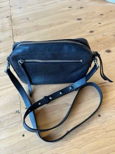 All Saints schwarz Leder Captain’s Handtasche Umhängetasche kleine Handtasche 9" B x 6" H - Bild 1 von 13