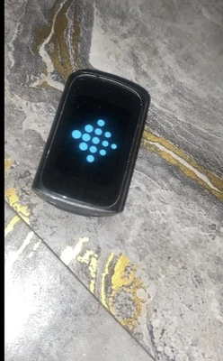 Fitbit Charge 5 Fitness Sleep Tracker FOR PARTS / REPAIR Powers On Doesnt Boot - Image 1 of 3