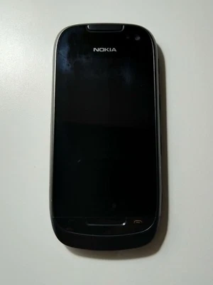 Smartphone Nokia 701 - Immagine 1 di 3