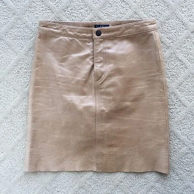 Hermosa falda de cuero tostado Earl Jean Foto 1 de 3