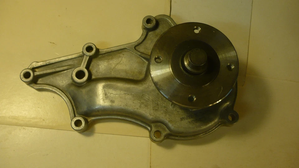 Bomba de agua del motor como puertas 42224 para camioneta Toyota Celica Corona 2,2 75-76 V Foto 1 de 2