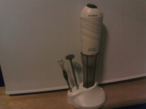 Deluxe drinks frother