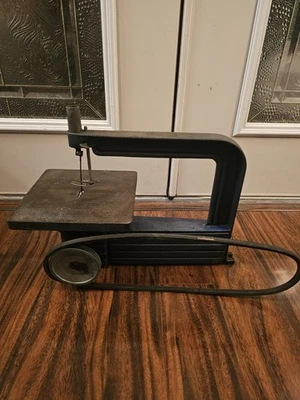 Antique 1940's Craftsman Belt Driven Scroll Saw-Works, Very Good - Image 1 of 4